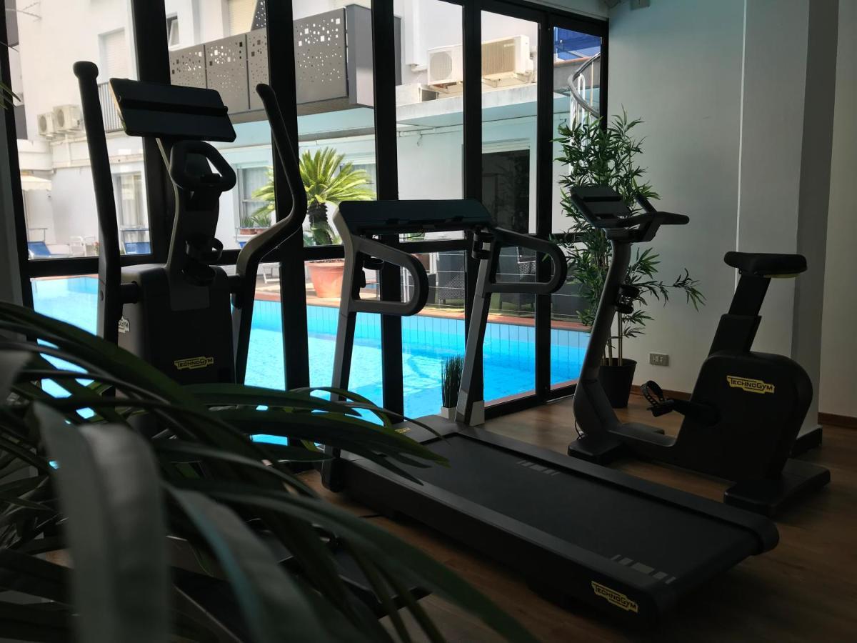 Golf Hotel Riccione Esterno foto